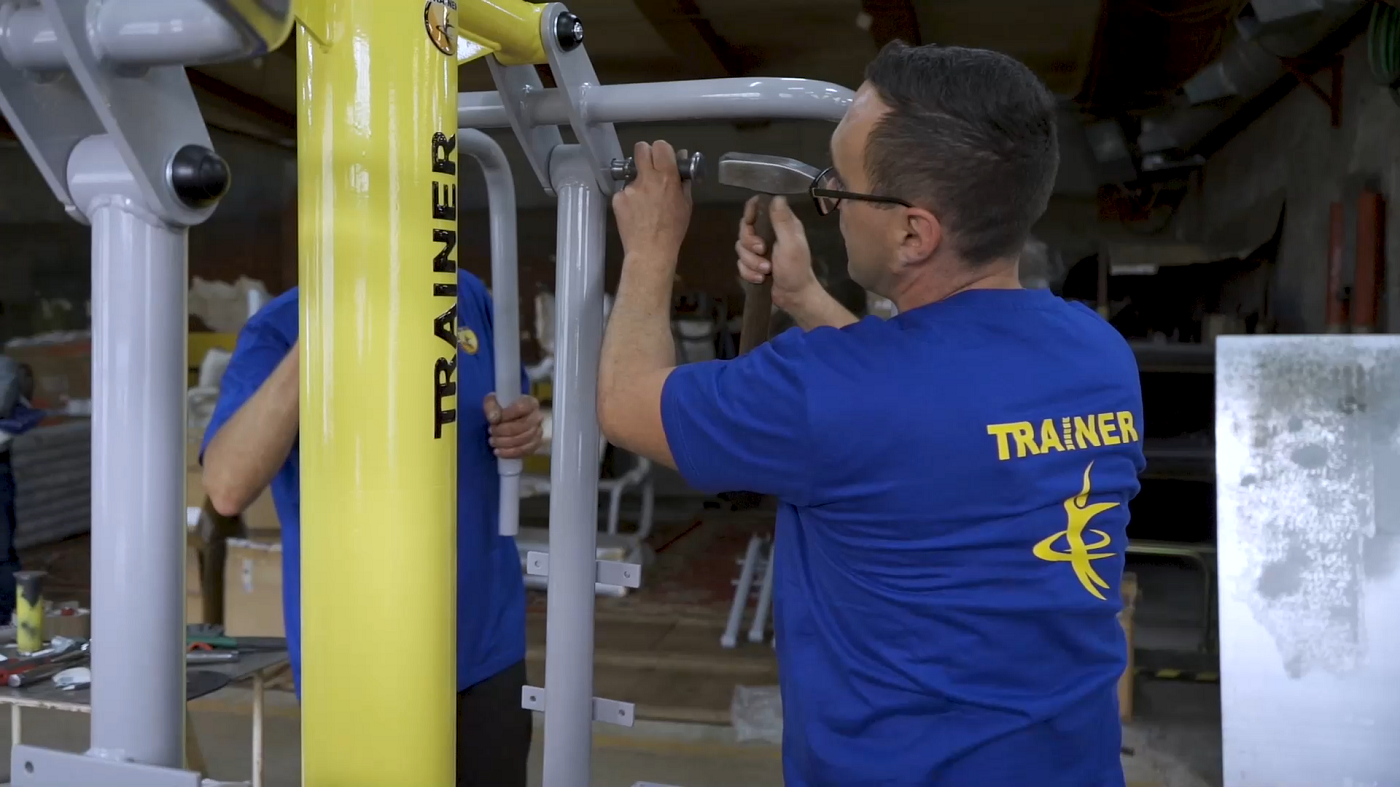 Herstellung von Outdoor-Fitnessgeräten